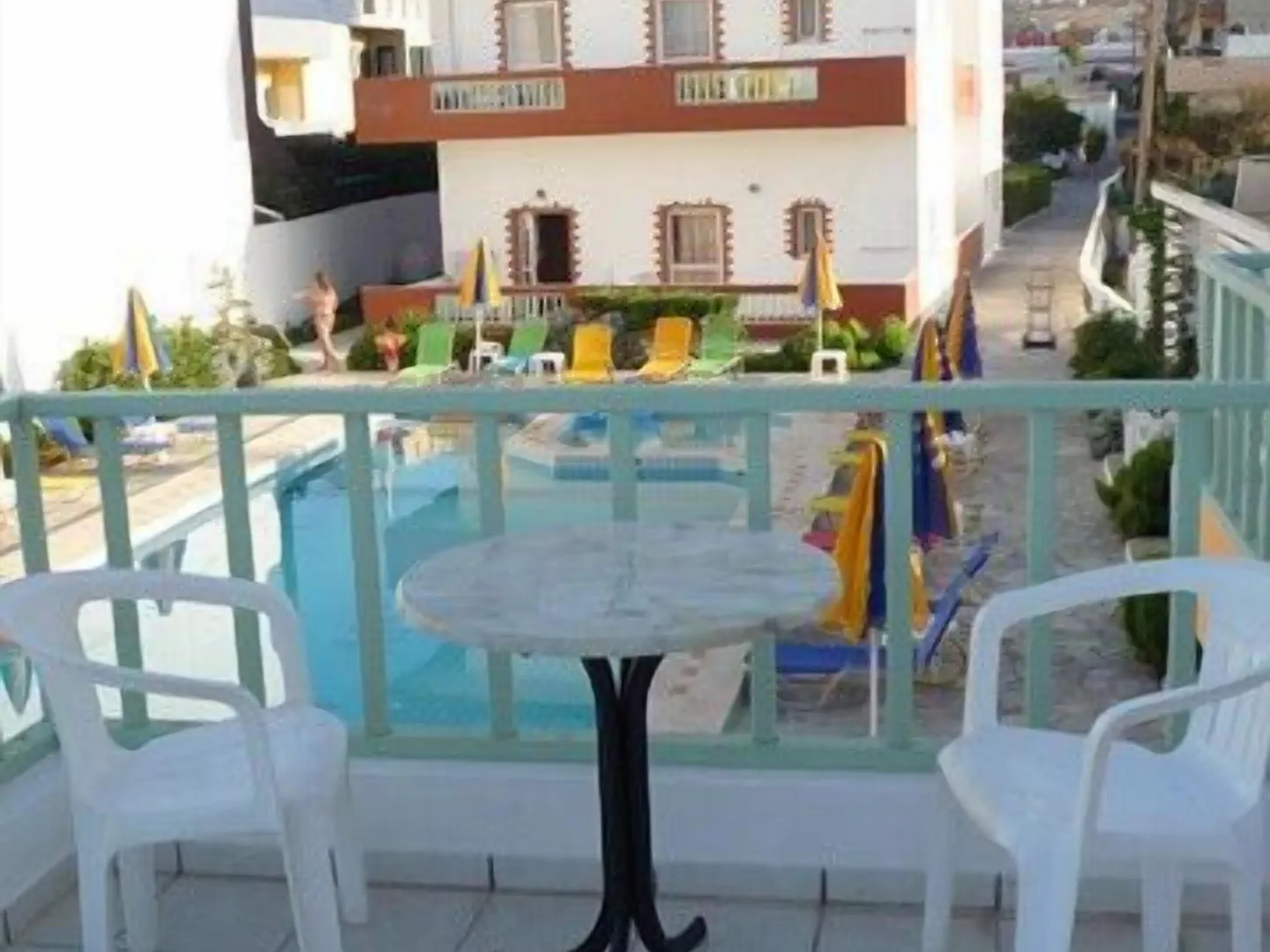 Haris Apartments Kokkini Hani Greece