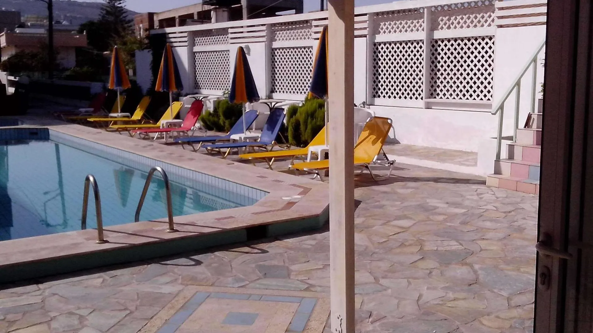 Haris Apartments Kokkini Hani