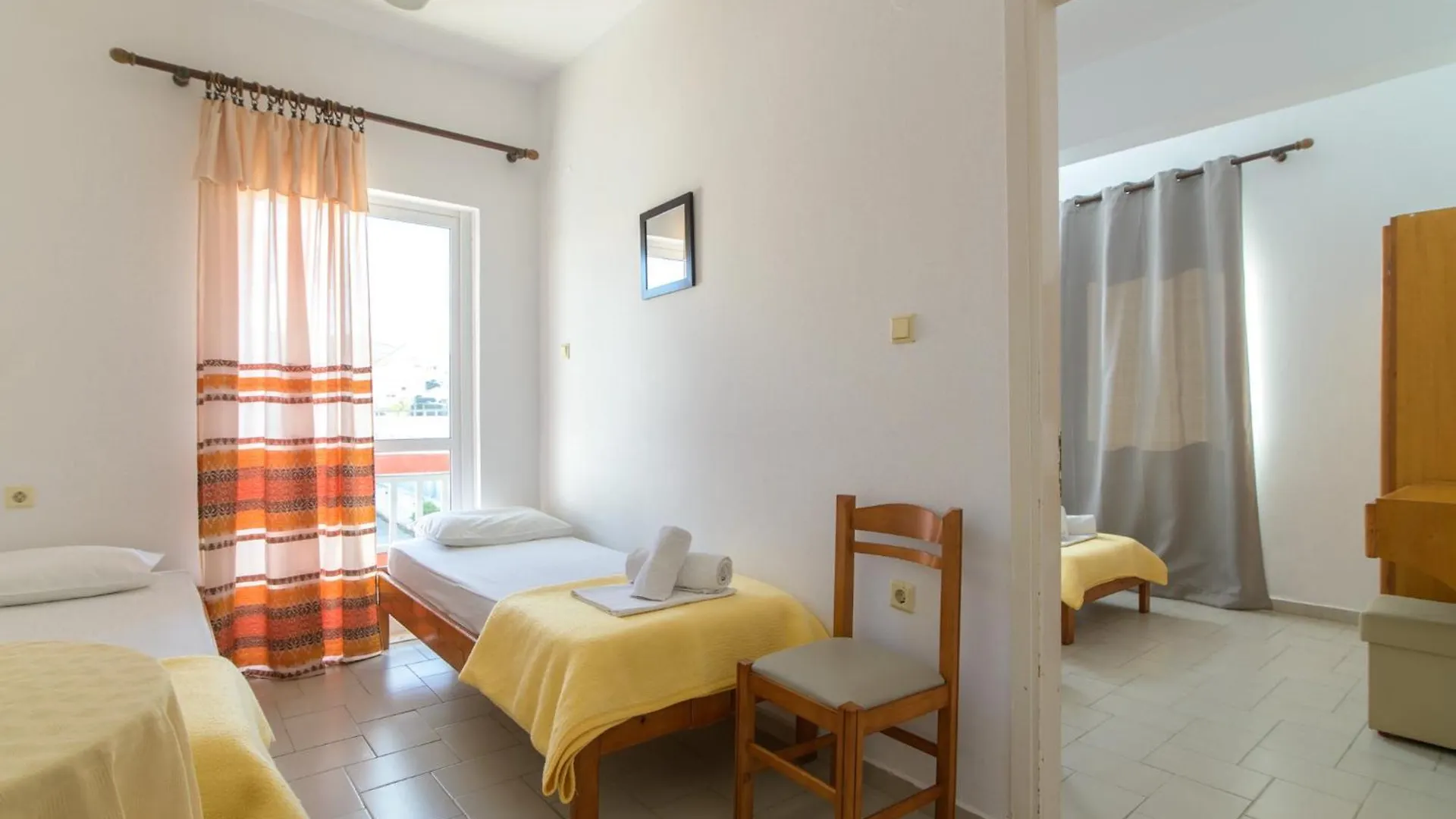 Haris Apartments Kokkini Hani Aparthotel