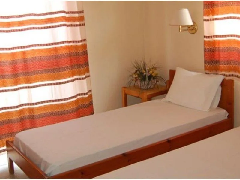 Haris Apartments Kokkini Hani Aparthotel